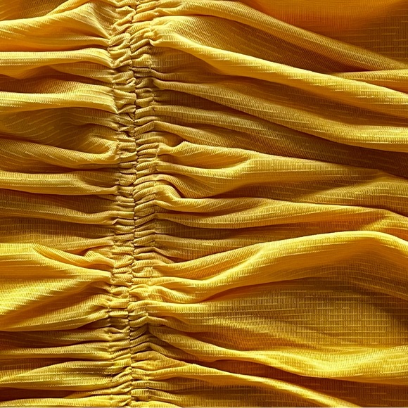 House of Harlow 1960 Ruched Sleeveless Crop Tank Top Blouse Golden Yellow New đź’› - Picture 3 of 15